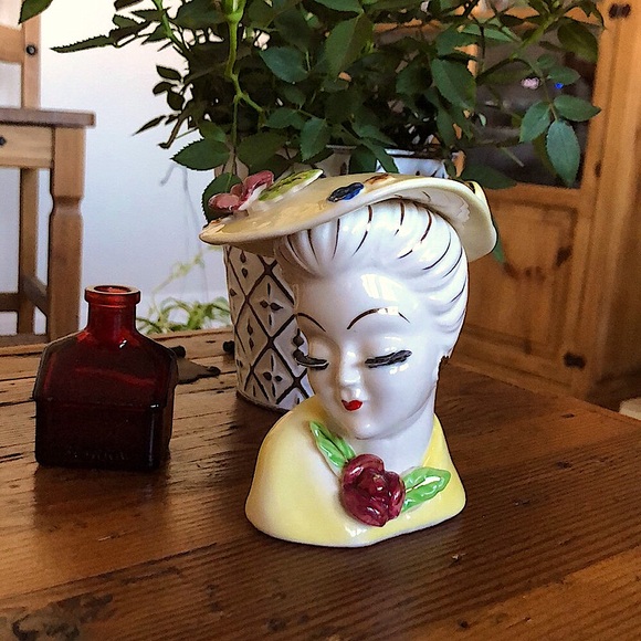 💛Rare find Mid Century Bust Vase - Picture 2 of 8